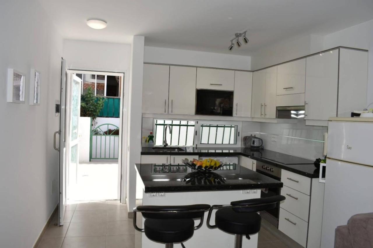 Margherita'S Apartment San Eugenio Costa Adeje Esterno foto
