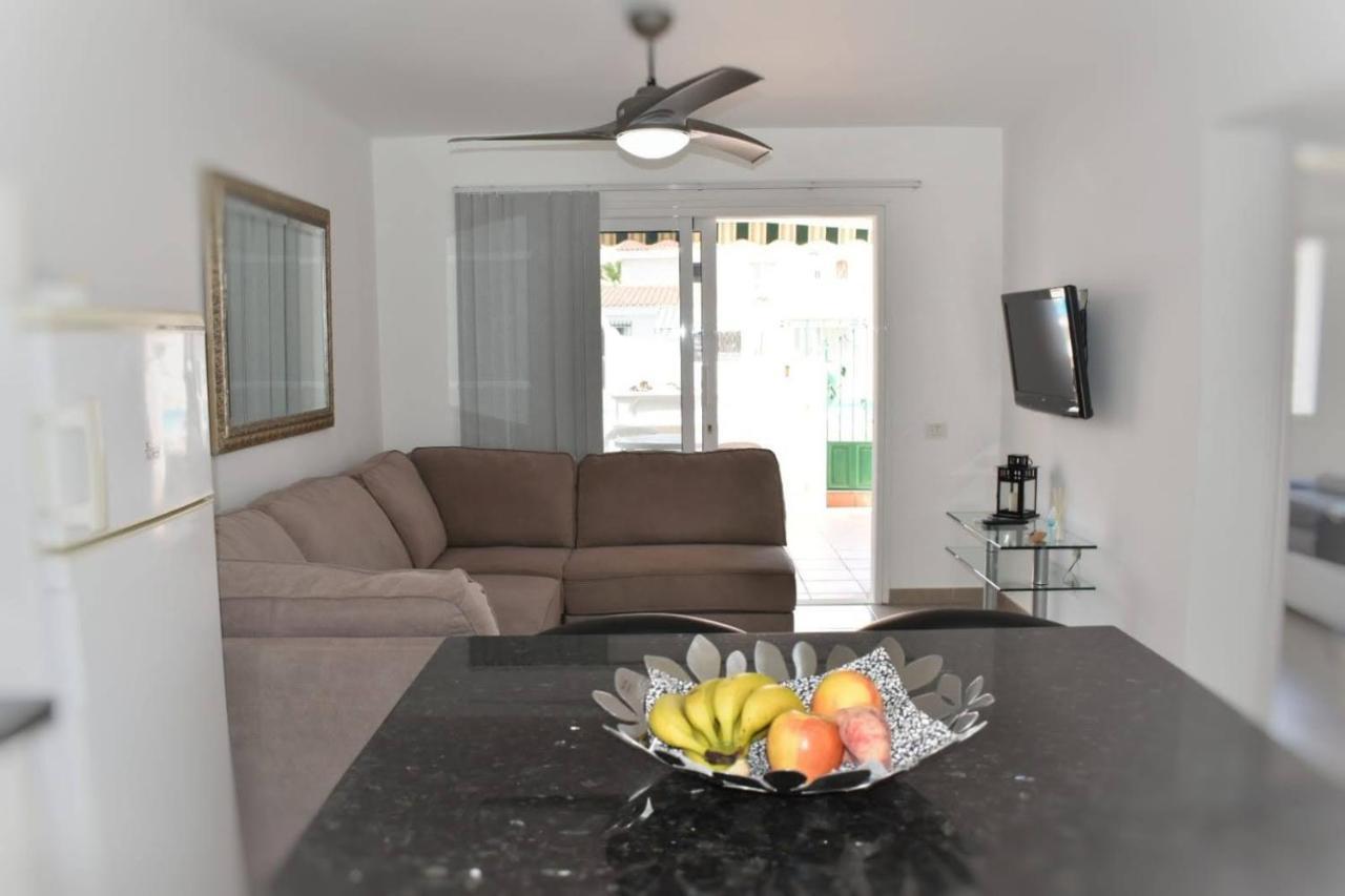 Margherita'S Apartment San Eugenio Costa Adeje Esterno foto